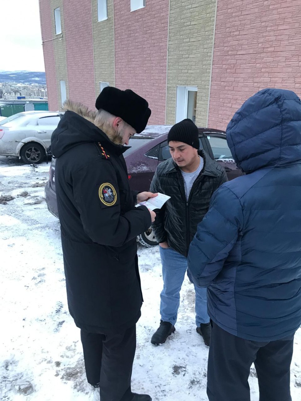 В г. Мурманск прошел очередной рейд по поиску уклонистов от воинского учета  среди бывших мигрантов | 22.04.2024 | Архангельск - БезФормата